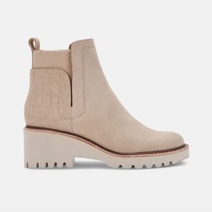 Dolce Vita Huey H2O Boots - Dune Suede size 7